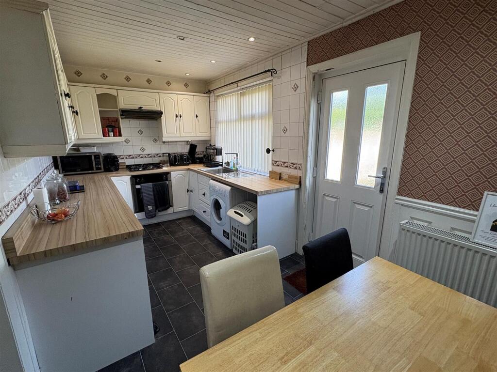 Additional image 5 of Broughton Avenue, Bierley, Bradford