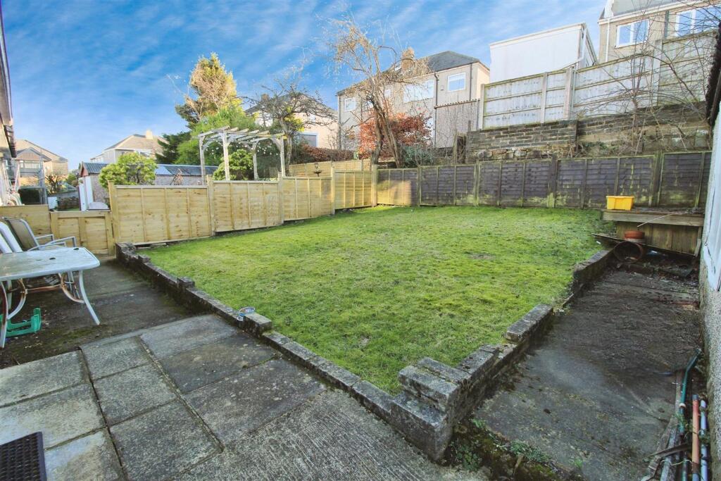 Additional image 17 of Gregory Crescent, Bradford, BD7 4PG