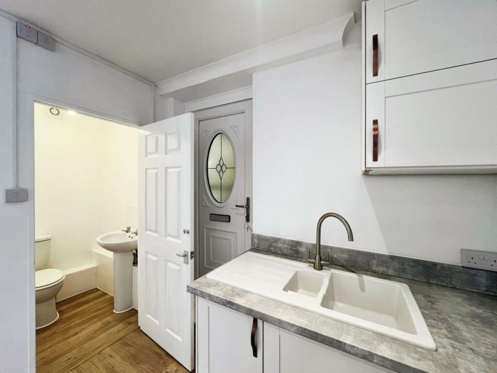 Additional image 11 of High Street, Henfield