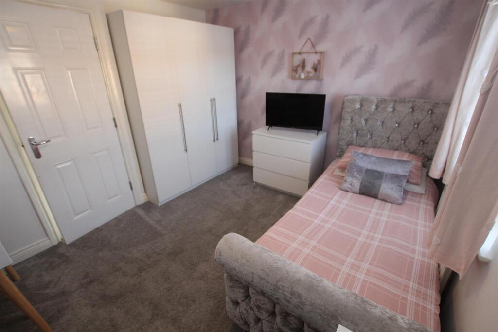 Additional image 16 of Manor Park Road, Cleckheaton
