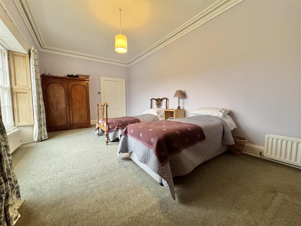 Additional image 17 of Woodend