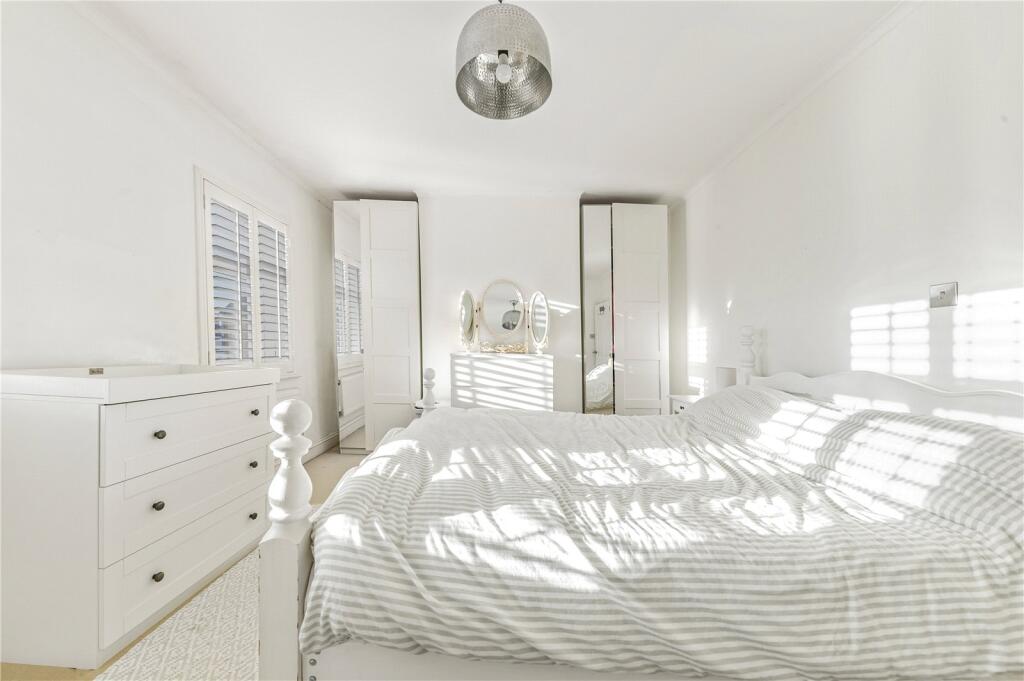 Additional image 5 of Chatterton Road, Bromley, BR2