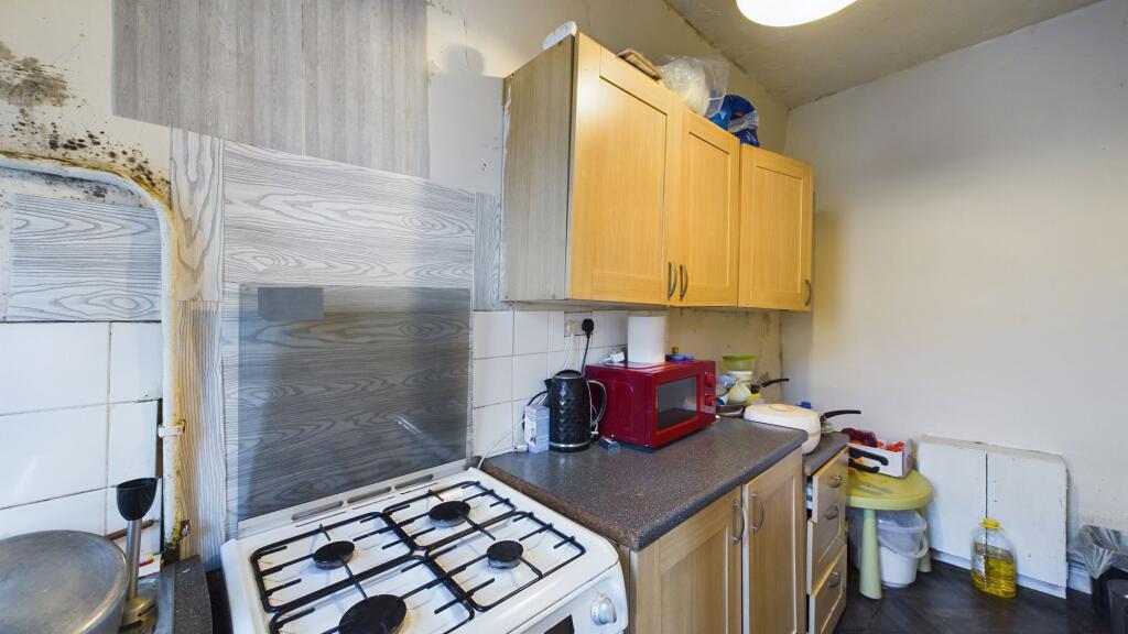 Additional image 4 of Derby Street, Bradford, BD7