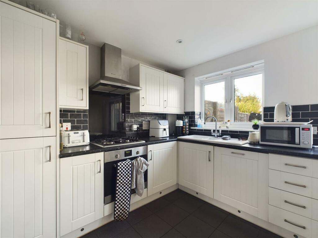 Additional image 12 of Westview Close, Peacehaven