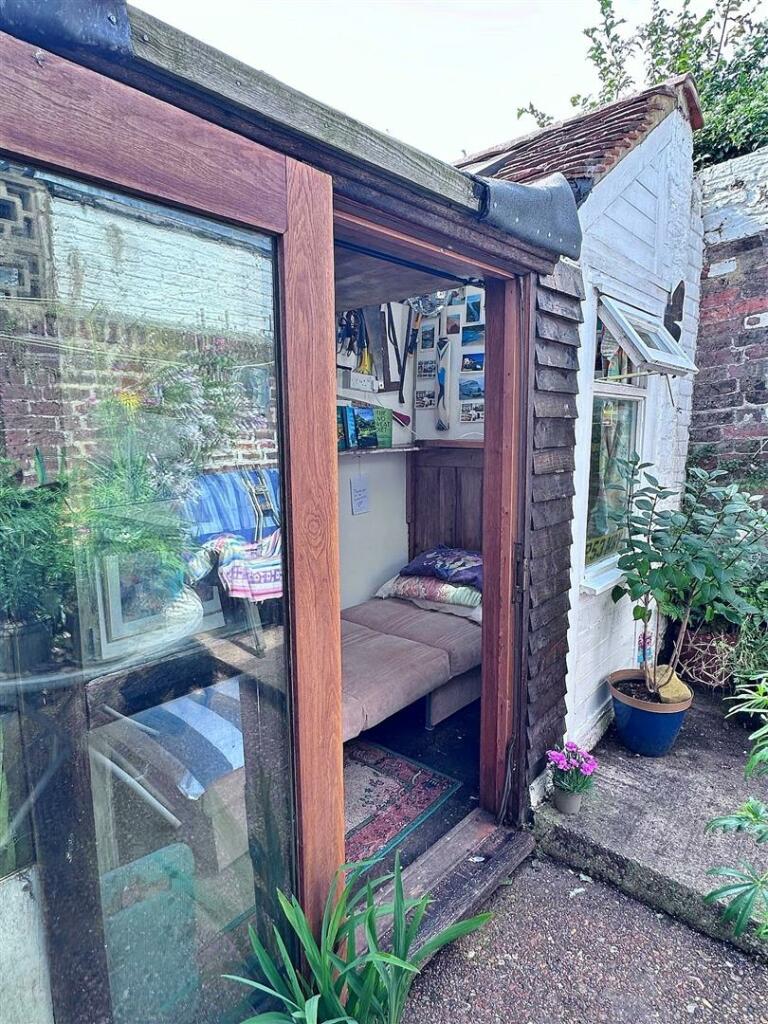 Additional image 8 of Watts Lane, Eastbourne