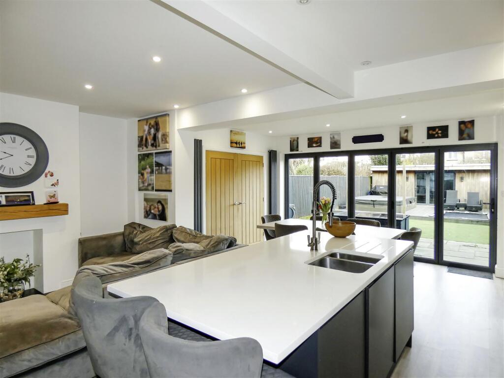 Additional image 5 of Tennyson Avenue, Rustington