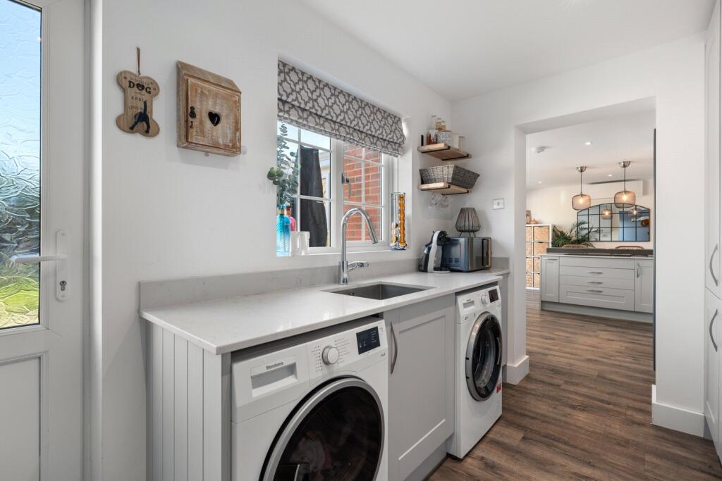 Additional image 8 of Weavers Close, West Moors, Ferndown, Dorset, BH22