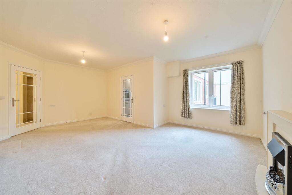 Additional image 3 of Alexandra Lodge, Thornbury