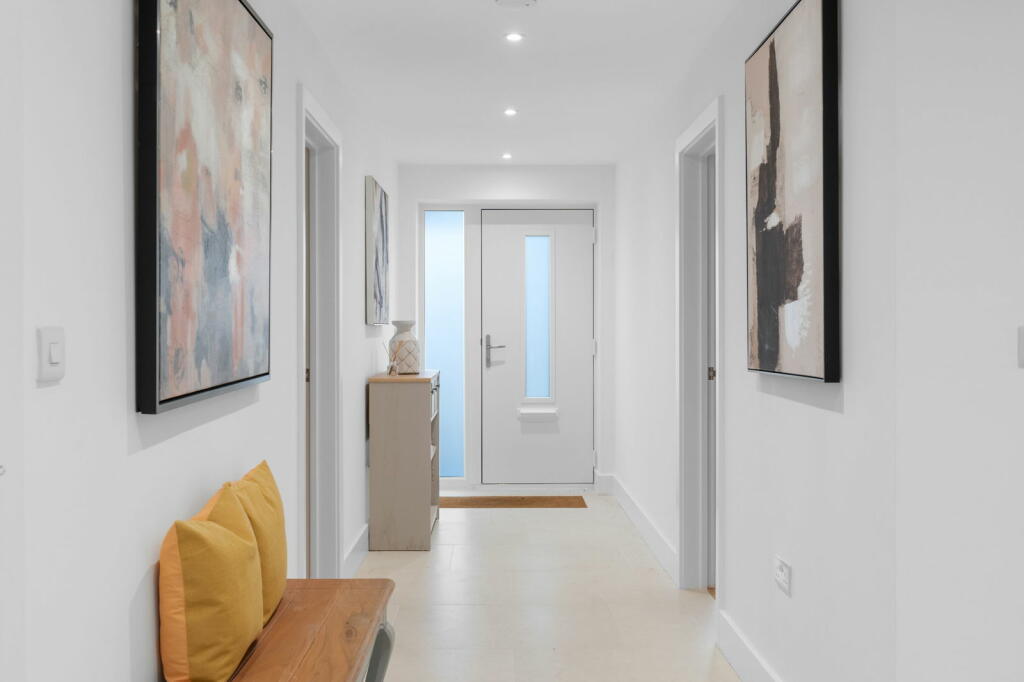 Additional image 33 of West Drive, Highfields Caldecote, Cambridge