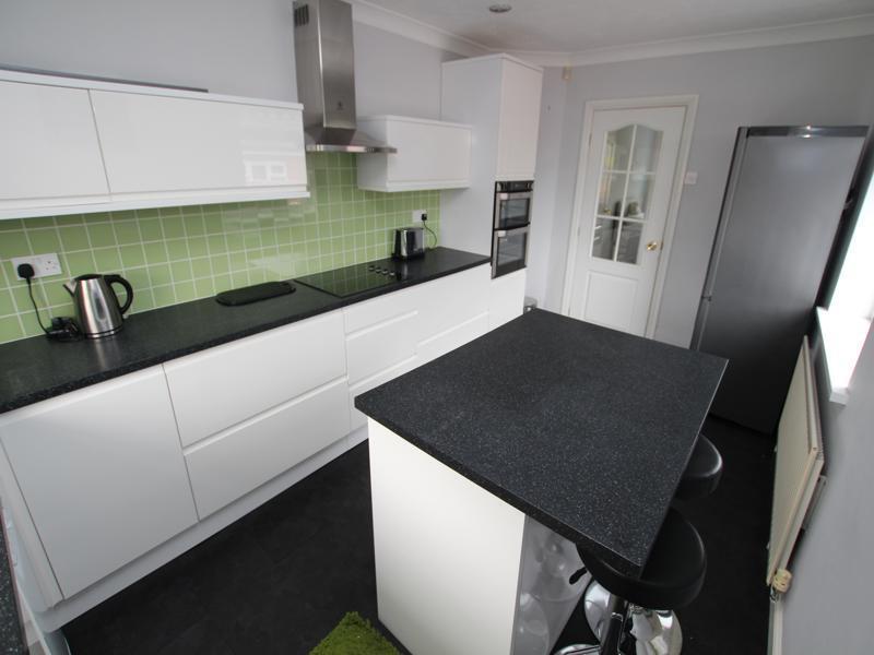 Additional image 5 of All Alone Road, Idle