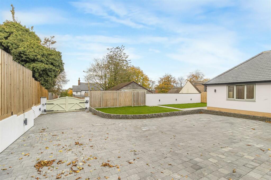 Additional image 13 of Peaslands Road, Saffron Walden