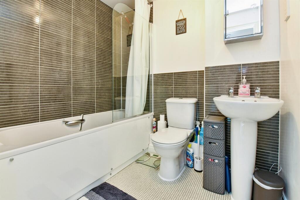 Additional image 11 of Ushers Court, TROWBRIDGE