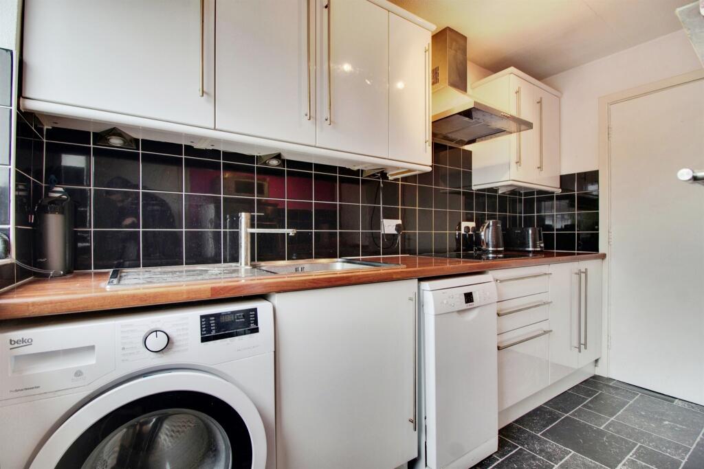 Additional image 6 of Woodside Road, WELWYN