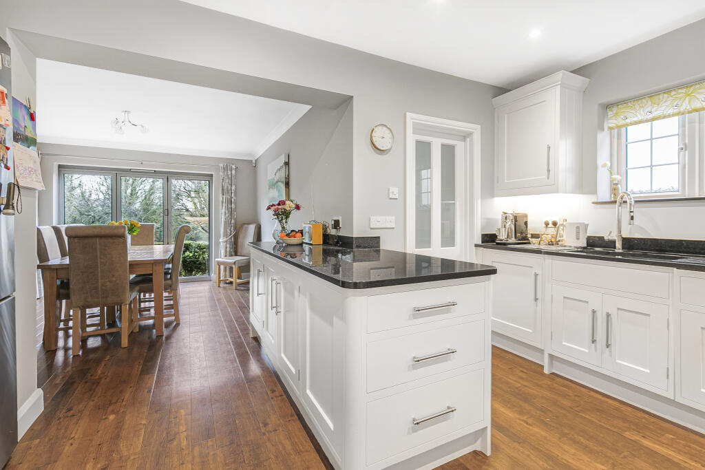 Additional image 9 of The Grove, Brookmans Park, AL9 7RN