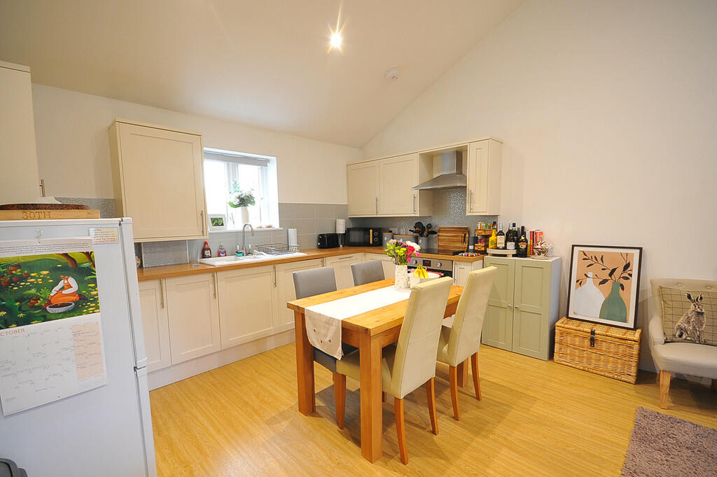 Additional image 5 of Honey Court, Quy Road, Lode