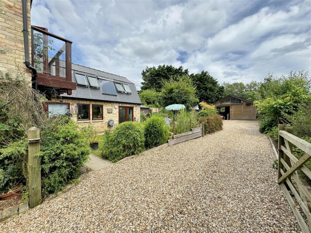 Additional image 44 of Station Road, Haddenham