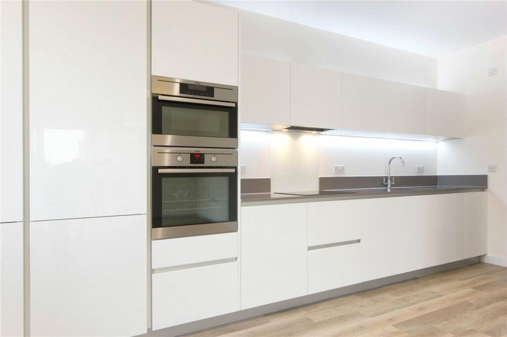 Additional image 4 of Seekings Close, Trumpington, Cambridge