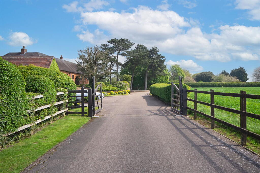 Additional image 3 of Ox Leys Road, Sutton Coldfield, B75 7HP