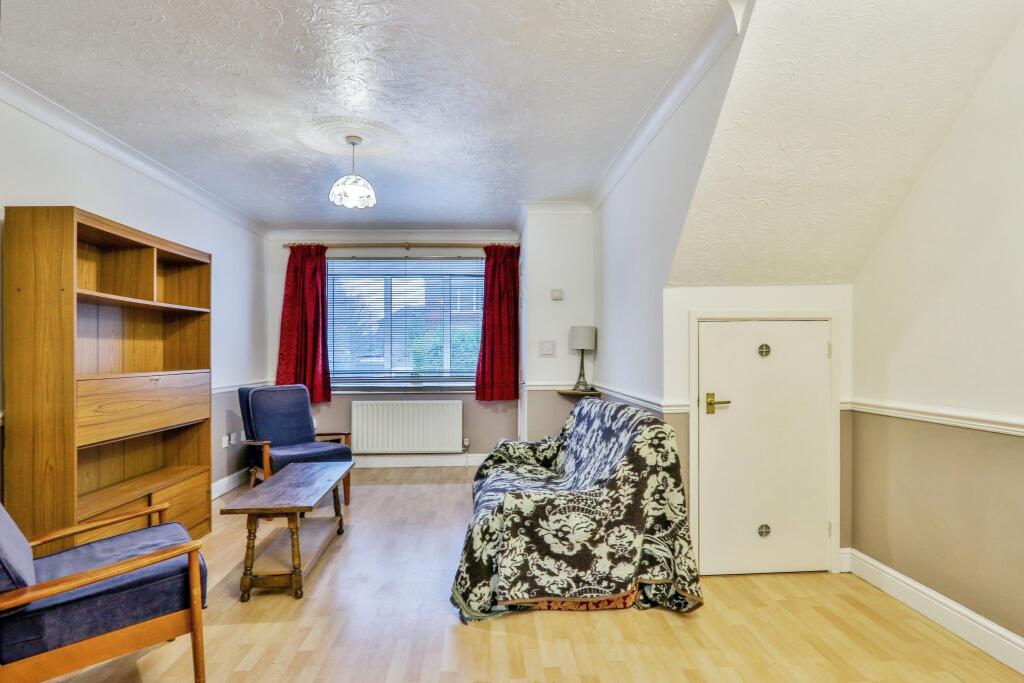 Additional image 2 of Bell Heather Close, Poole, BH16