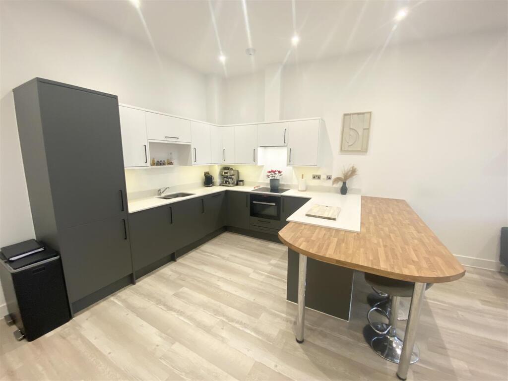 Additional image 3 of The Cross, 107 Commercial Road, Poole