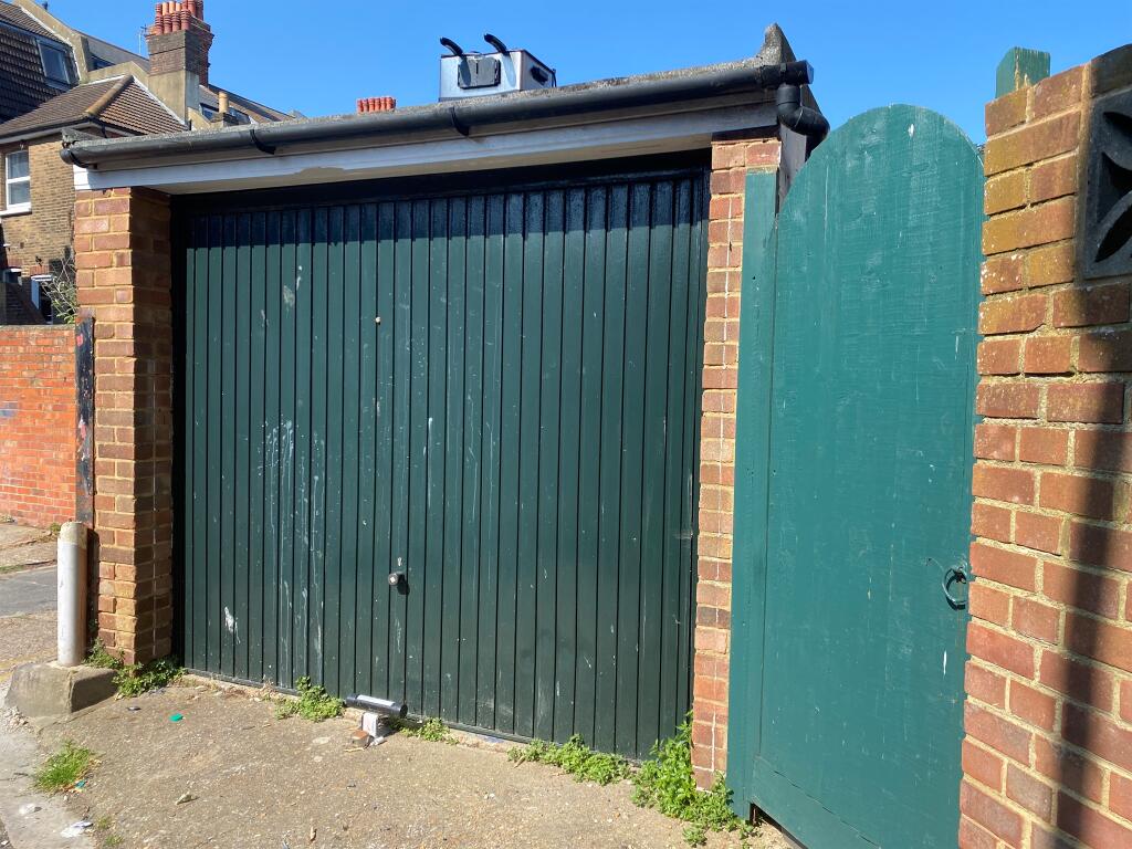 Additional image 19 of Elms Avenue, Eastbourne