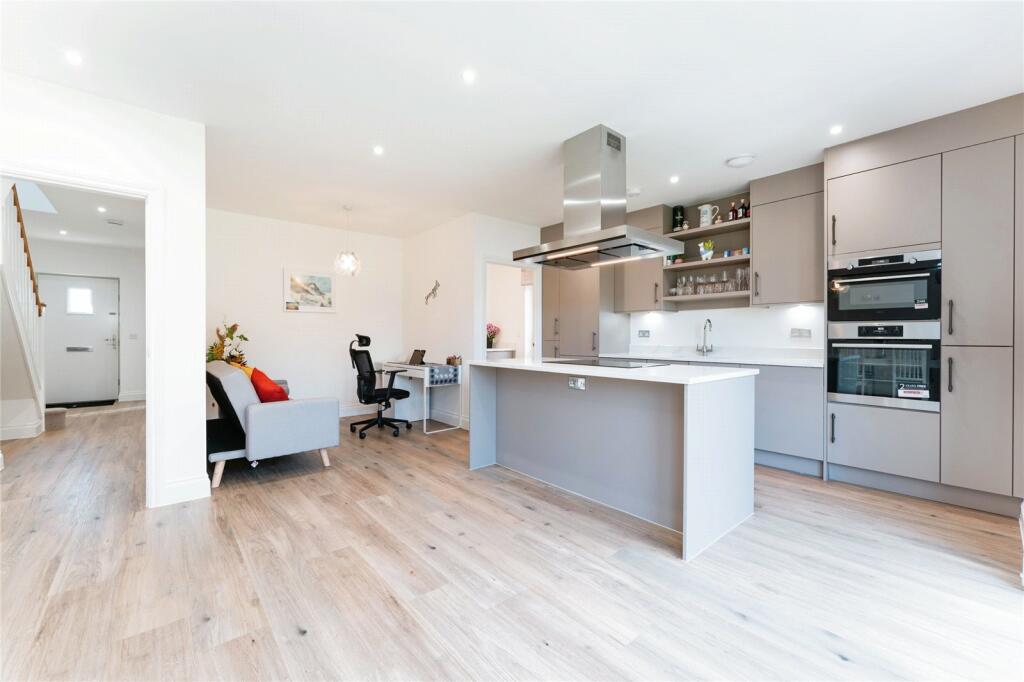 Additional image 7 of Walnut Drive, ELY, Cambridgeshire, CB6