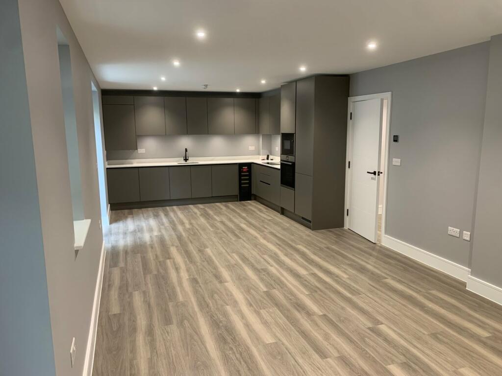 Additional image 15 of 2 Bromley Avenue, Bromley, BR1