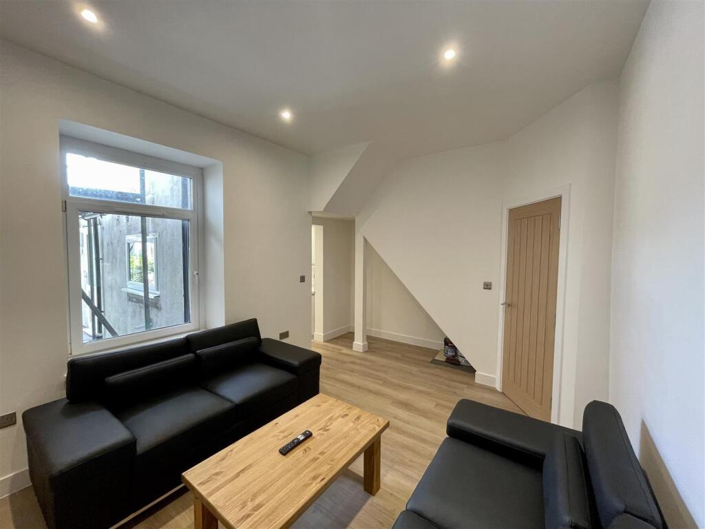 Additional image 4 of 4 BED HOUSE, BEDFORD STREET