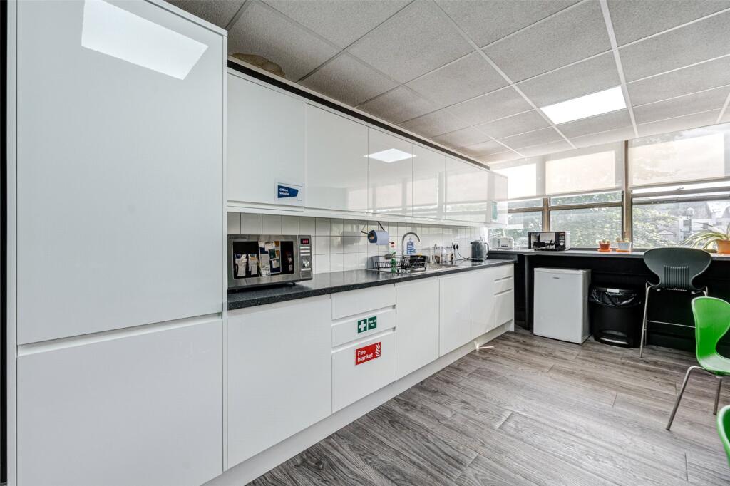 Additional image 21 of Ridgeworth House, 5-9 Liverpool Gardens, Worthing, West Sussex, BN11