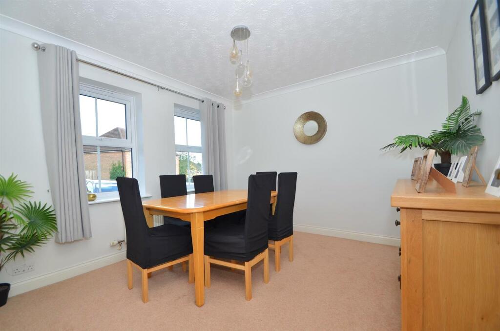 Additional image 7 of Orchard Way, Haddenham, Ely