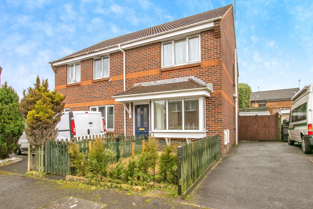 Bell Heather Close, Poole, BH16