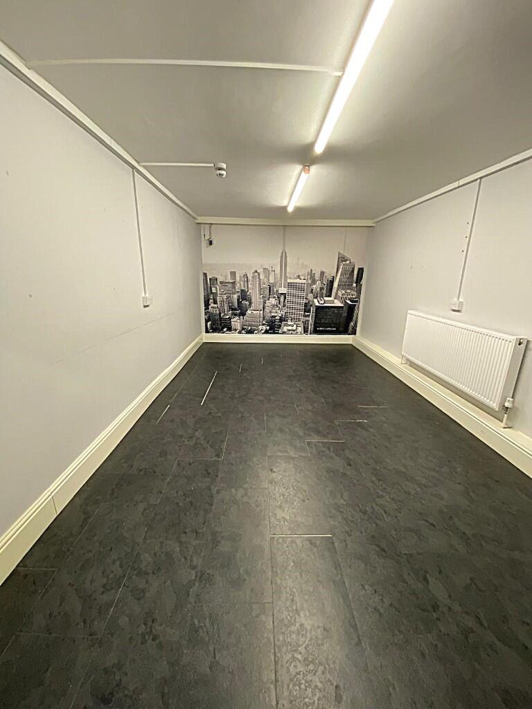 Additional image 5 of Oxford Street, CF15