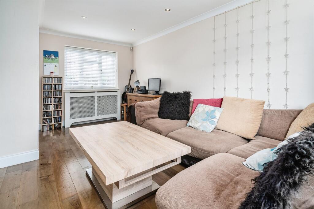 Additional image 5 of Burgundy Croft, Welwyn Garden City