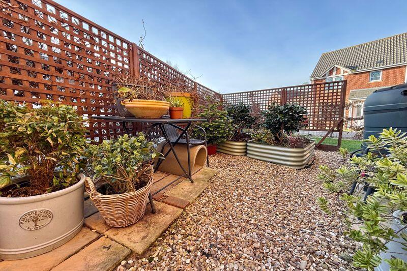 Additional image 17 of Chester Close - 18'9" x 9' LARGE GARAGE