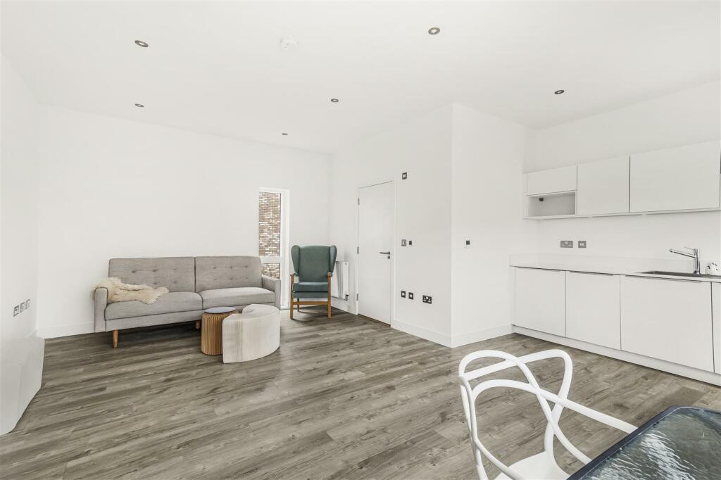 Additional image 22 of Knightly Avenue, Cambridge