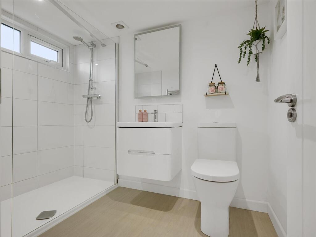 Additional image 32 of Iford Lane, Tuckton