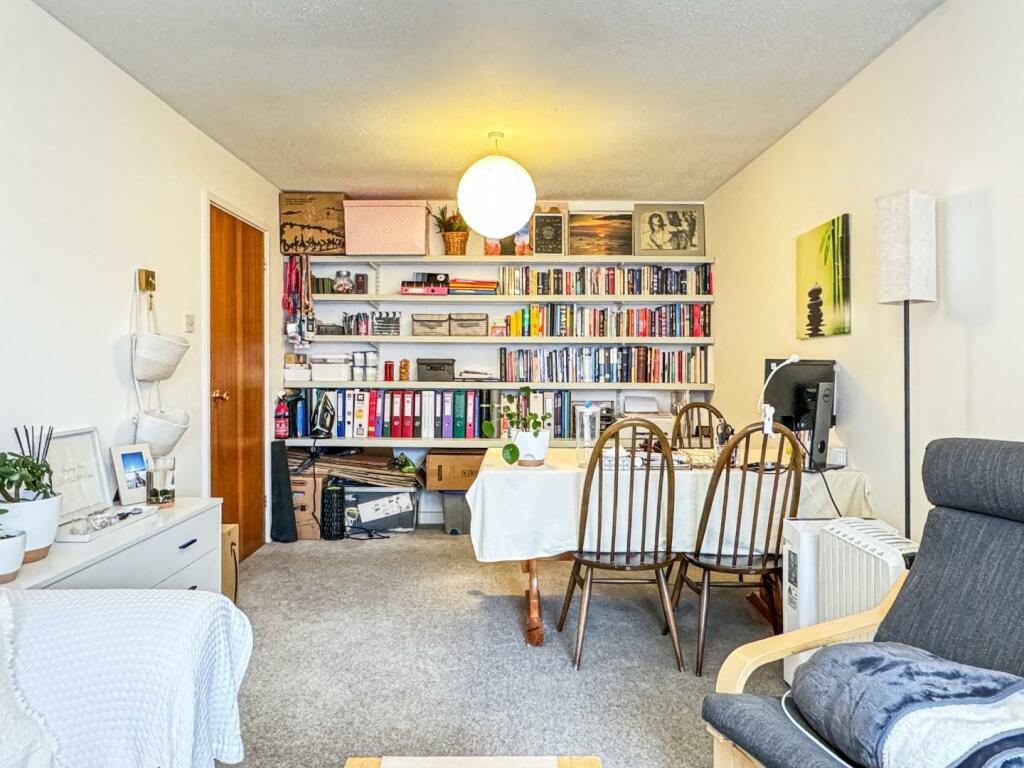 Additional image 5 of Beaulands Close