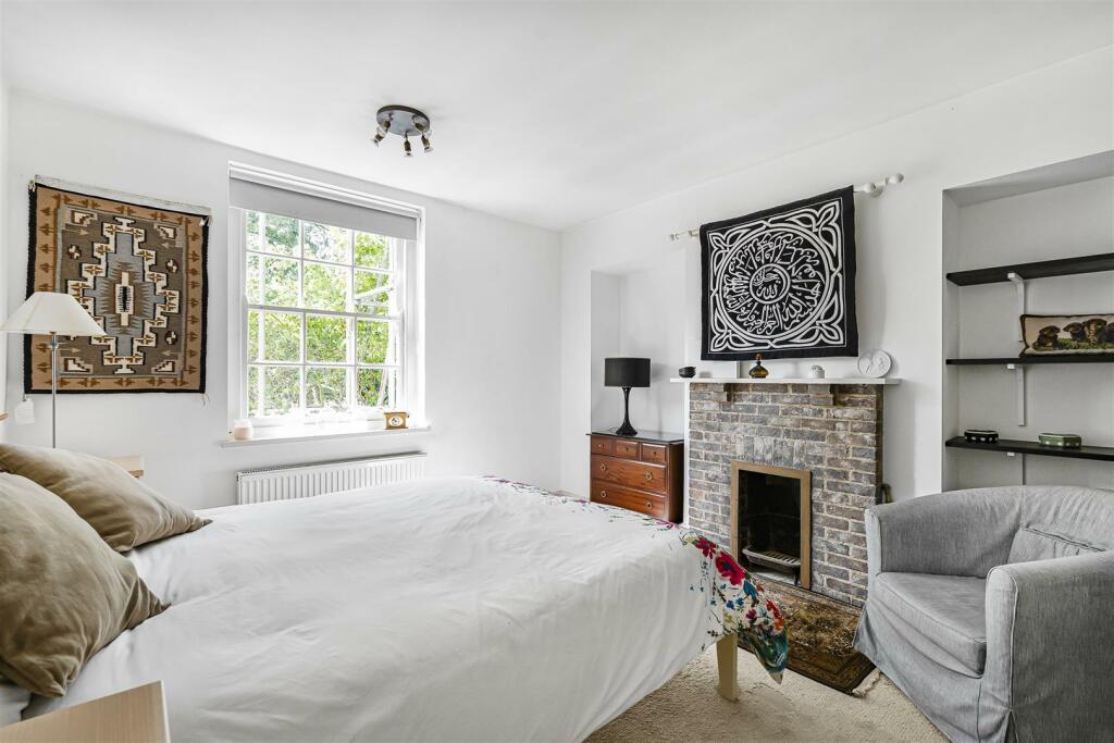 Additional image 24 of Barton Road, Cambridge