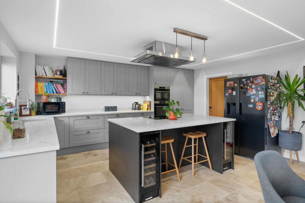Additional image 4 of Highfields , Caldecote , CB23 7NY