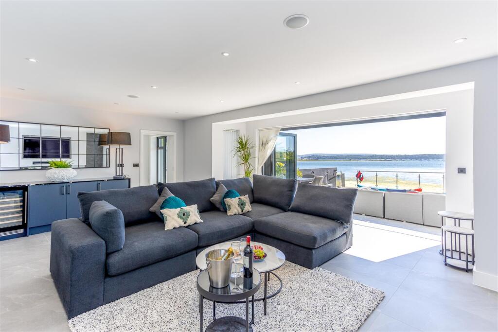 Additional image 11 of Sandbanks Road, Lilliput