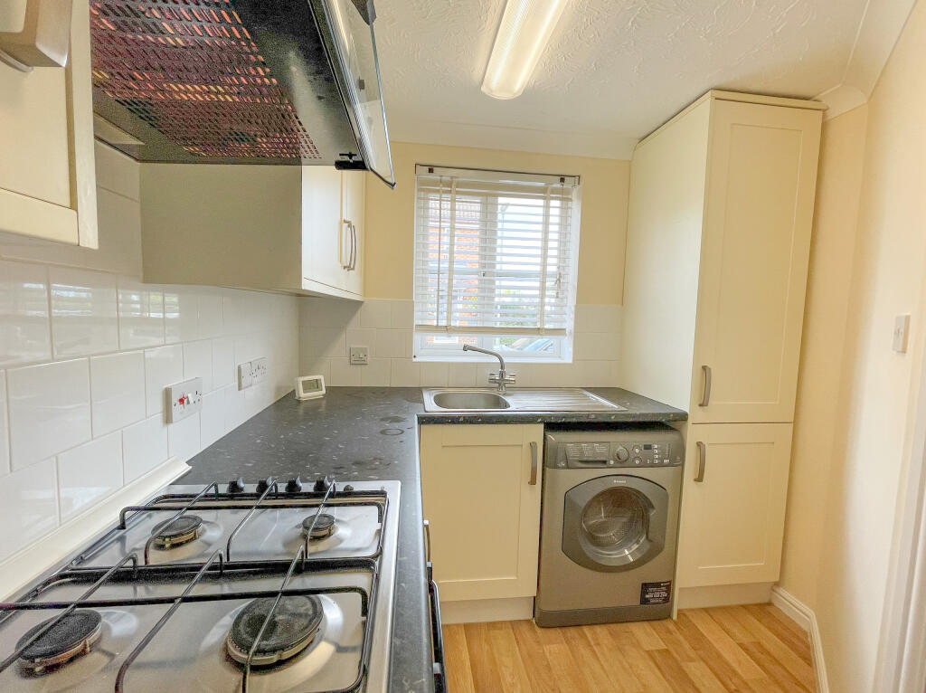 Additional image 4 of 14 Walton Close, Fordham