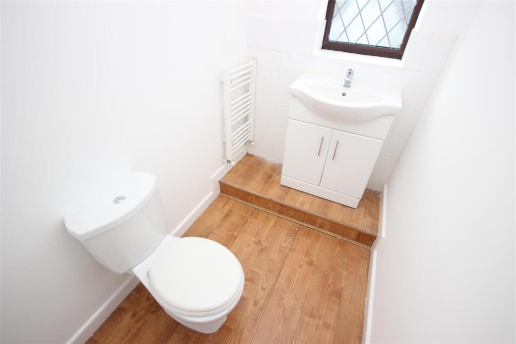 Additional image 8 of 1 Bradleys Close