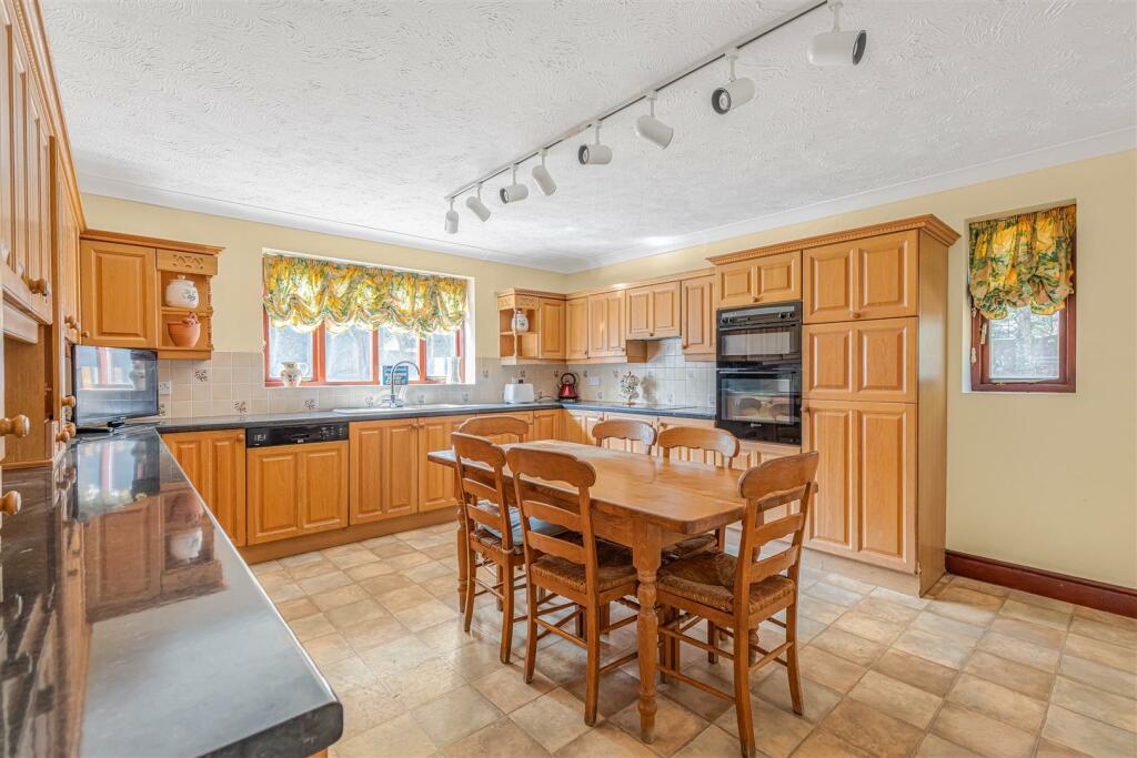 Additional image 4 of Paddock Street, Soham