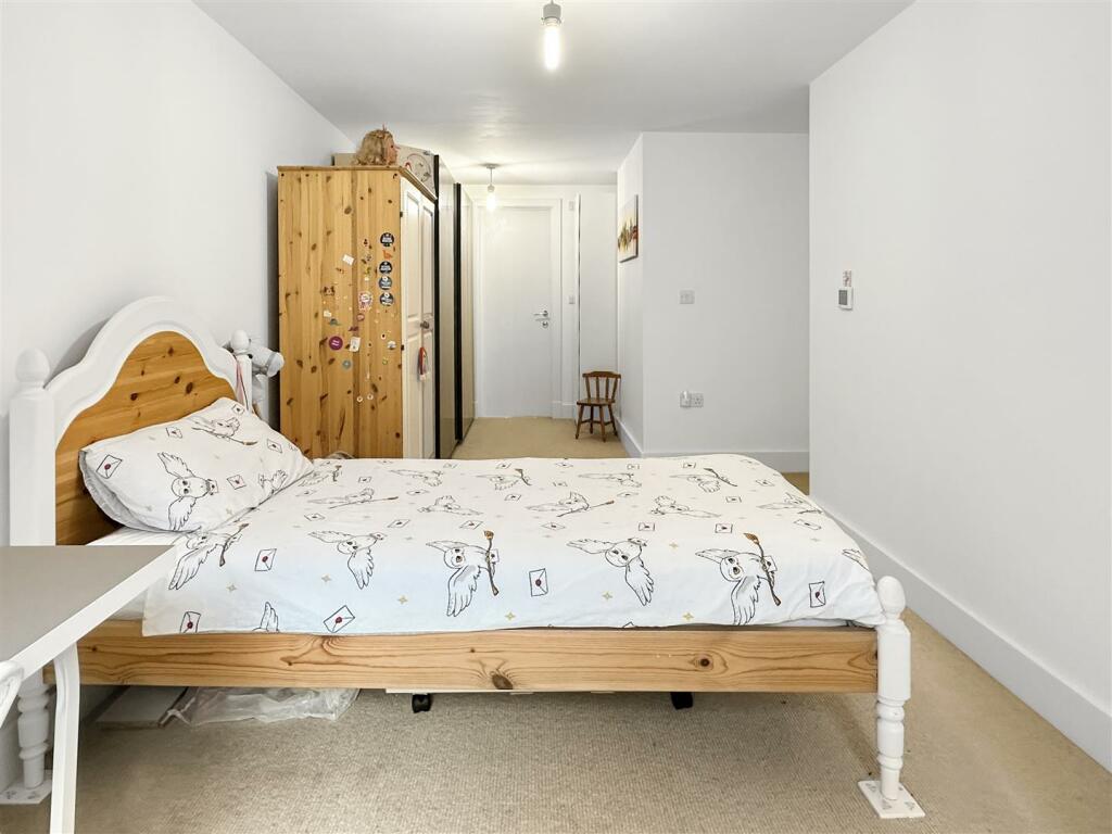 Additional image 11 of North Street, Cambridge