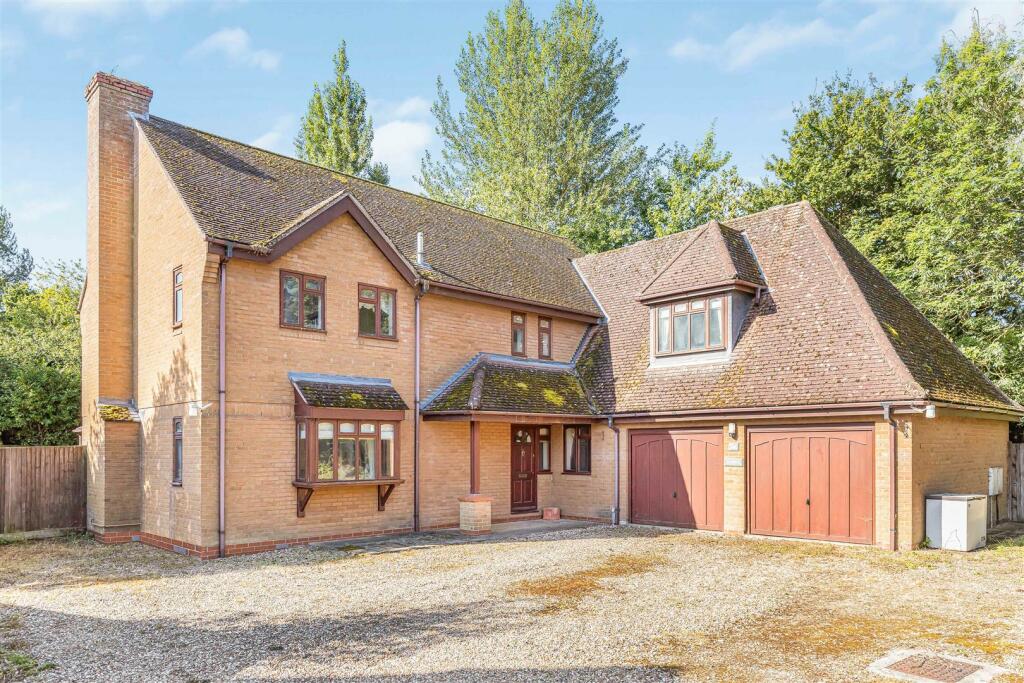 Additional image 32 of Paddock Street, Soham