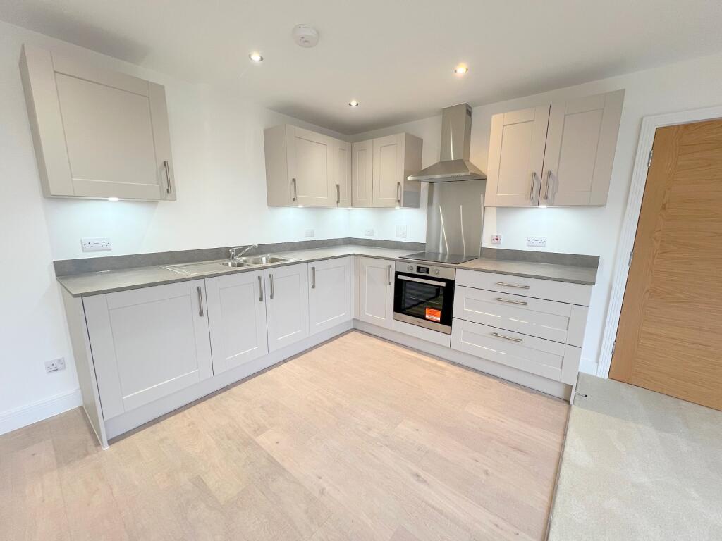 Additional image 4 of Milton Green, Christchurch Road, New Milton, Hampshire. BH25 6QG