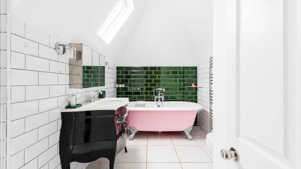 Additional image 28 of Beckenham Grove, Bromley, BR2 0JN