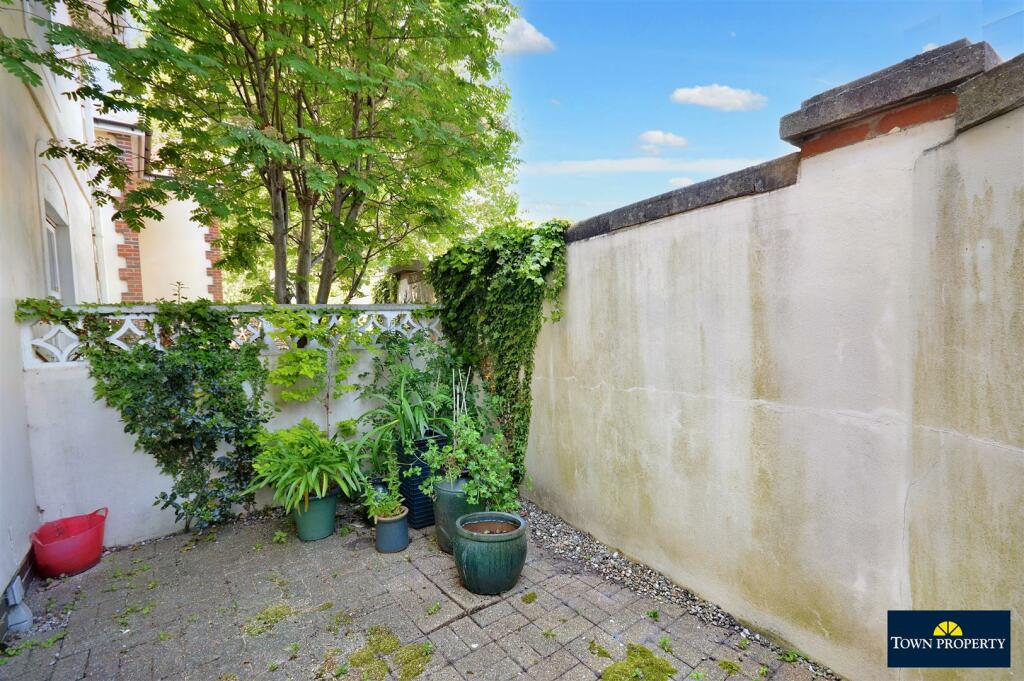 Additional image 4 of Lismore Road, Eastbourne