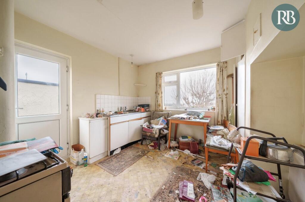 Additional image 4 of Wilby Avenue, Southwick, West Sussex, BN42 4RS