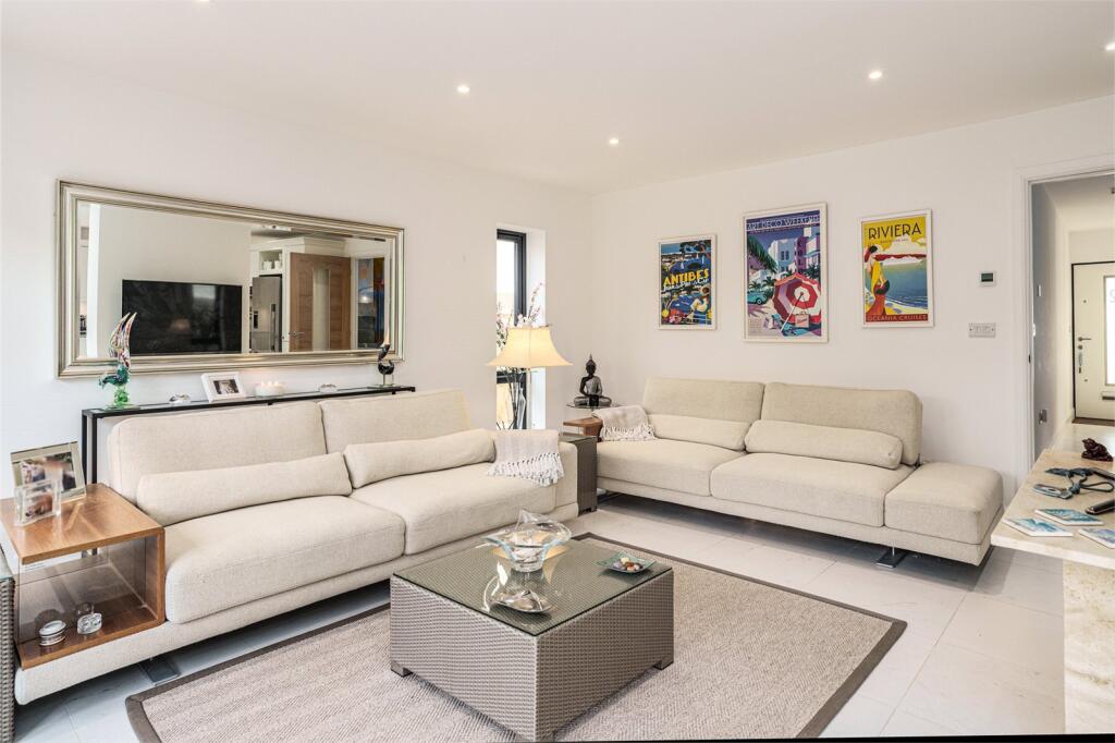 Additional image 11 of Pebble Lane, Ferring, West Sussex, BN12